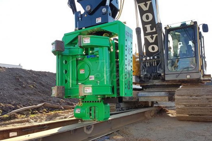 ESF6B Vibratory Hammer